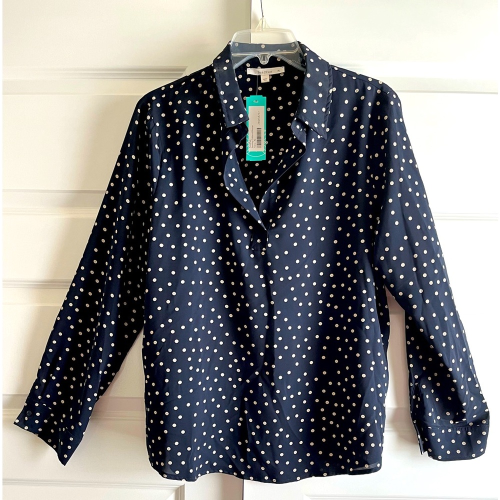 Fun2Fun women’s long sleeve blouse, size XL. Navy Blue.